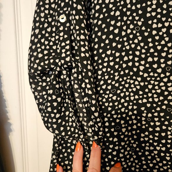 #483-Daniel Rainn- Black w White hearts Button-up Blouse. Sz. 2X - Picture 4 of 12